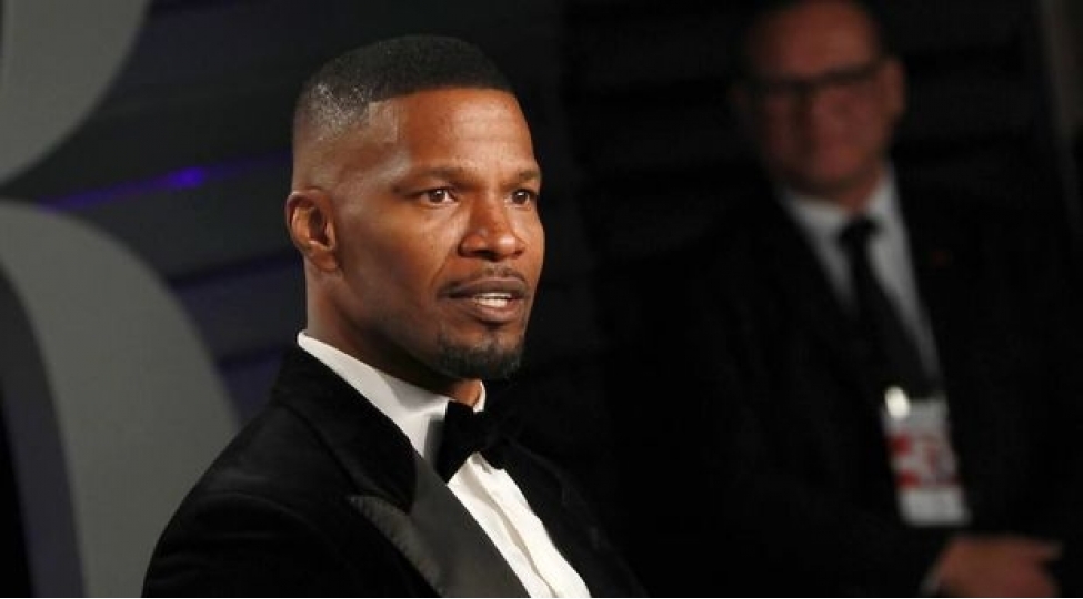 aktyorun-milyon-yarimliq-tekerli-evi-numayish-olundu