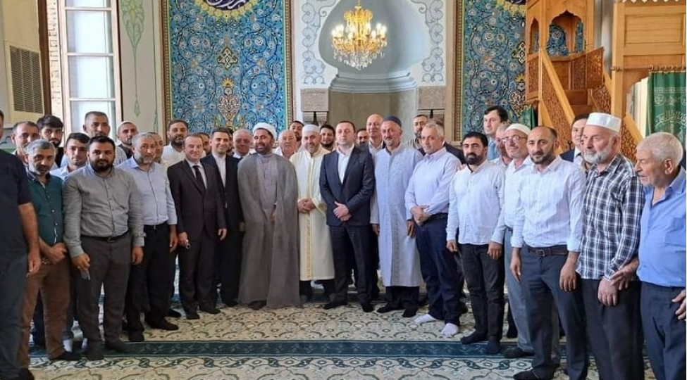 gurcustanin-bash-naziri-tbilisi-cume-mescidine-bash-chekib