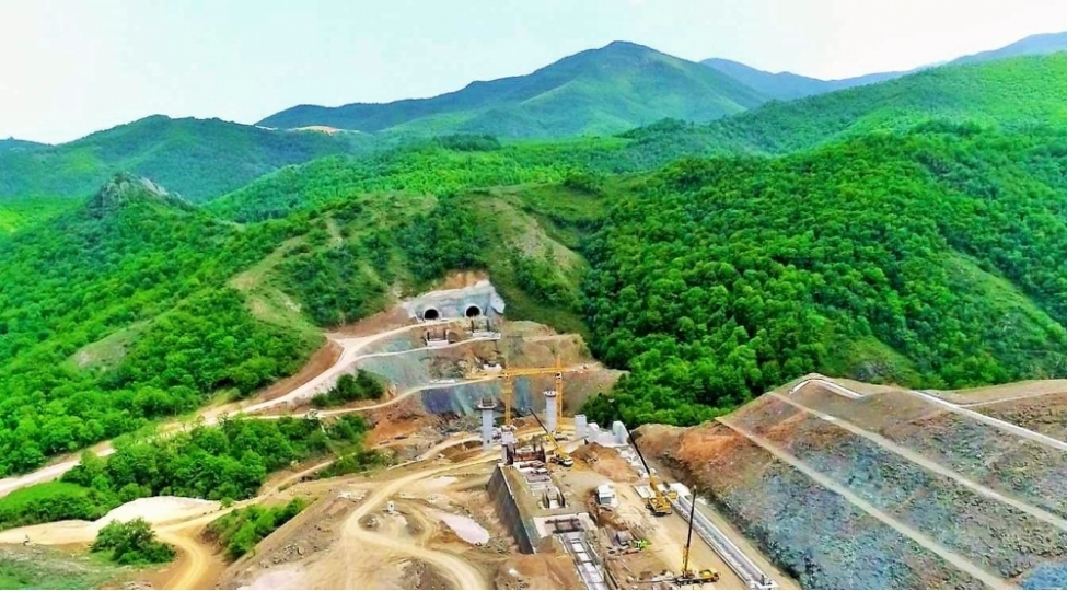 ehmedbeyli-fuzuli-shusha-avtomobil-yolunda-viaduklar-bele-insha-edilir-fotovideo