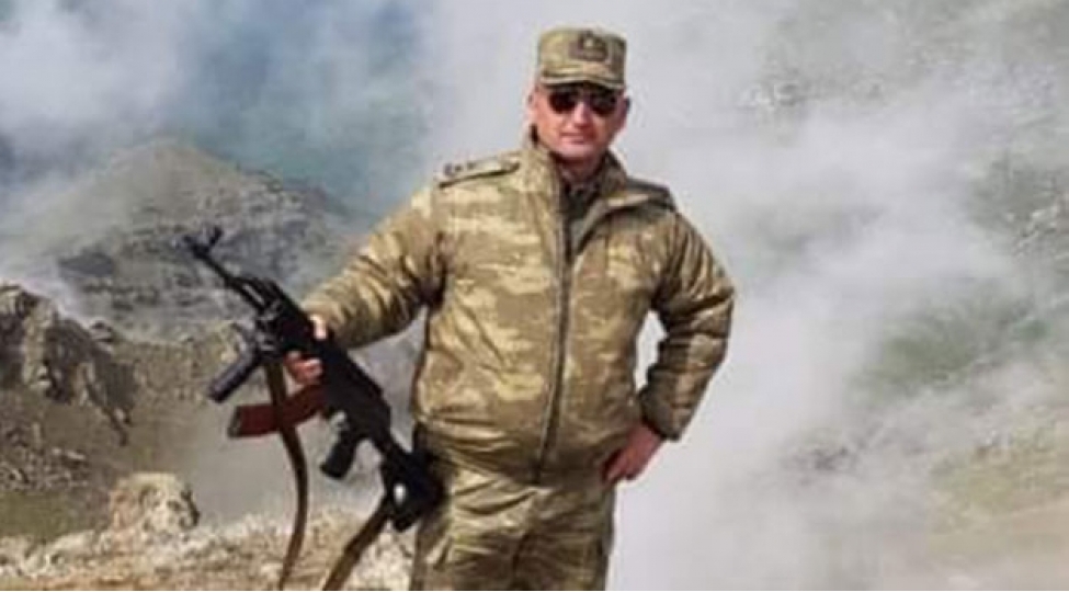 kelbecerde-minaya-dushen-herbi-hisse-komandirinin-fotosu