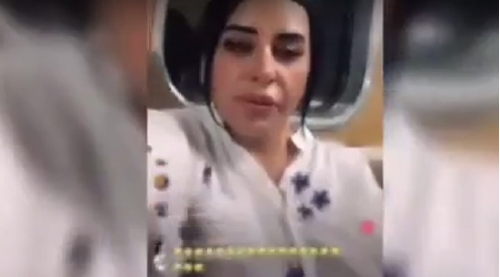 metroda-qadinlar-tiktoka-gore-bir-birilerini-tehqir-etdiler-video