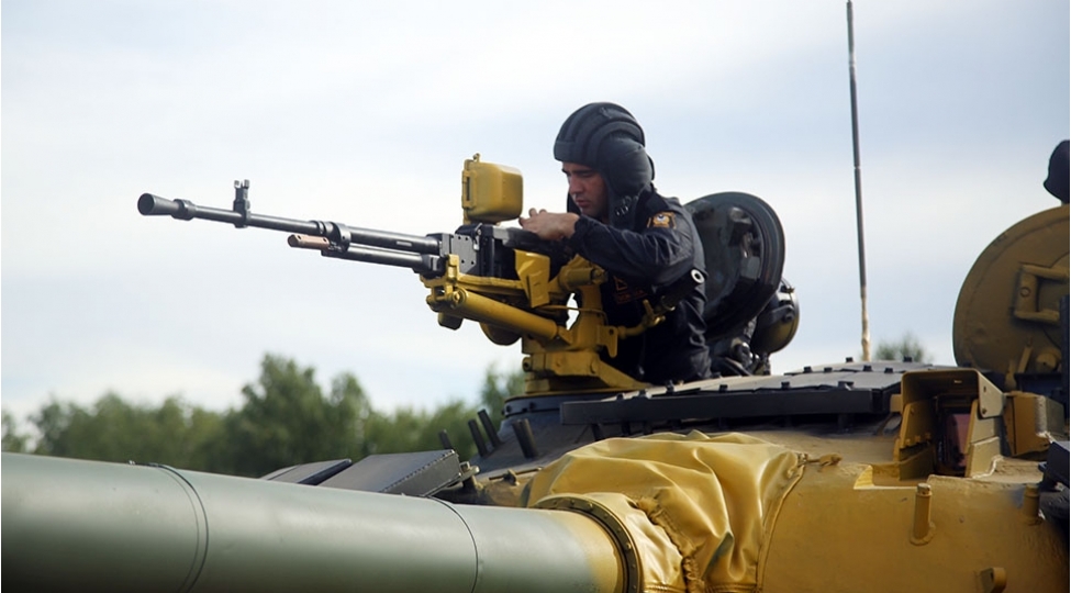 tankchilarimiz-tank-biatlonu-musabiqesine-hazirliqlarini-davam-etdirir-foto-2