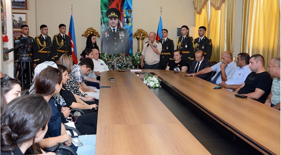 shehidlerin-xatiresine-hesr-olunan-anim-merasimleri-kechirilib-4