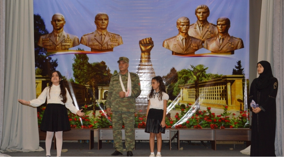 bir-shehid-bir-shahid-adli-tamasha-hazirlanib-foto