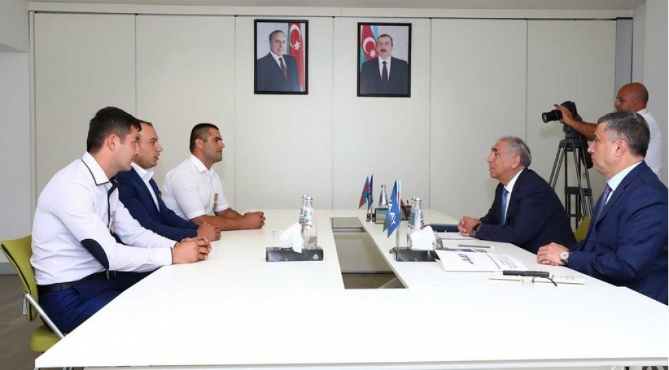 saleh-memmedov-qaxda-vetendashlari-qebul-edib