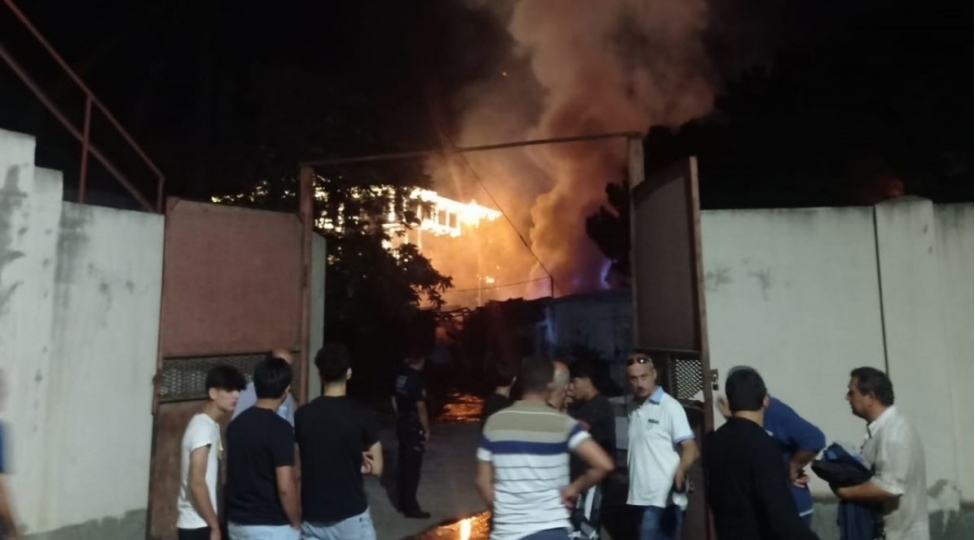 sumqayitda-mehkeme-tibb-ekspertiza-shobesinin-erazisinde-yangin-bashlayib