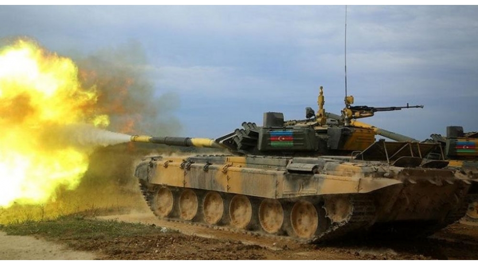 diqqet-azerbaycan-gelir