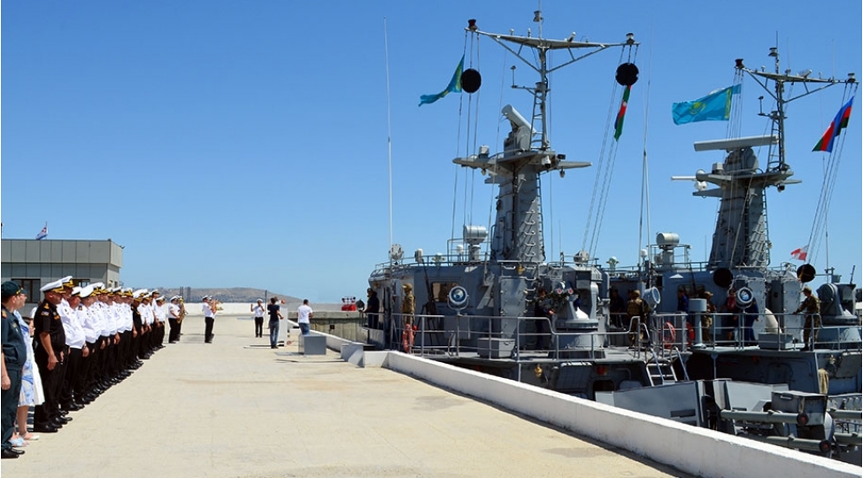 iran-qazaxistan-ve-rusiya-herbi-gemileri-baki-limanini-terk-edib