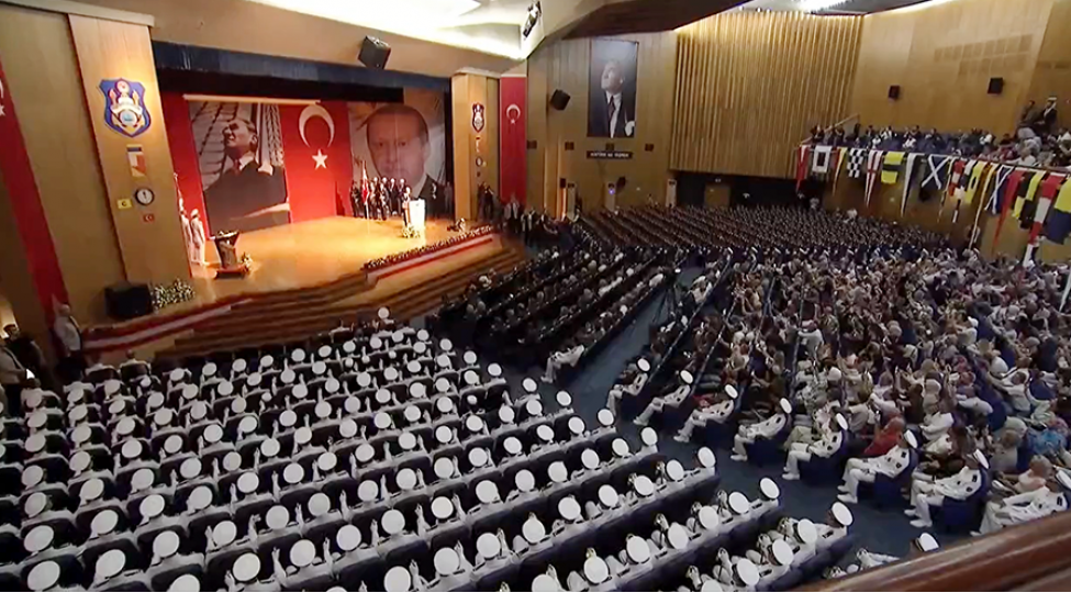 mudafie-naziri-turkiyenin-herbi-denizchilik-ve-teyyarechilik-mekteblerinin-buraxilish-merasiminde-ishtirak-edib