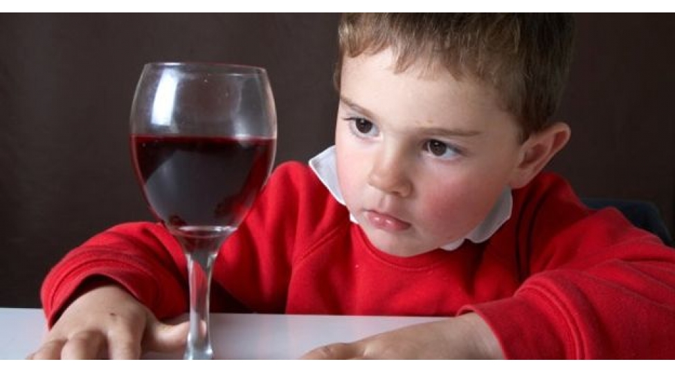 azyashlilar-spirtli-ichki-ichdikde-ne-bash-verir