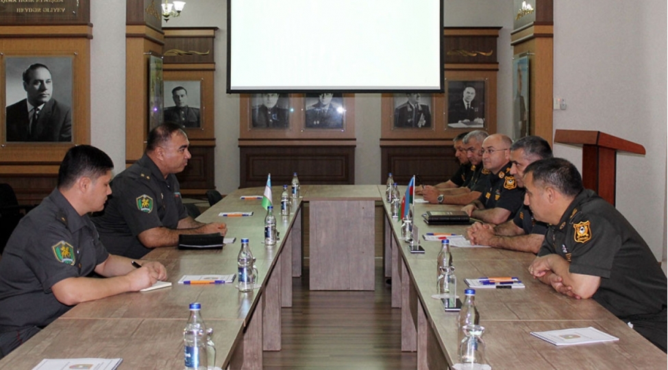 ozbekistanla-herbi-tehsil-sahesinde-emekdashliq-muzakire-edilib