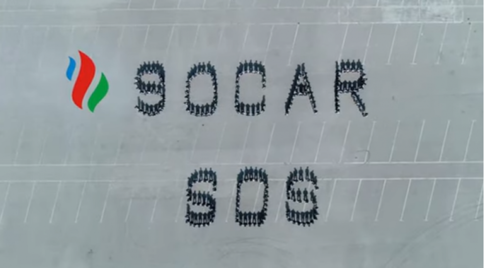 sos-mmc-neftchiler-gunu-ve-socar-in-30-illiyi-munasibetile-maraqli-flashmob-teshkil-edib-videofoto