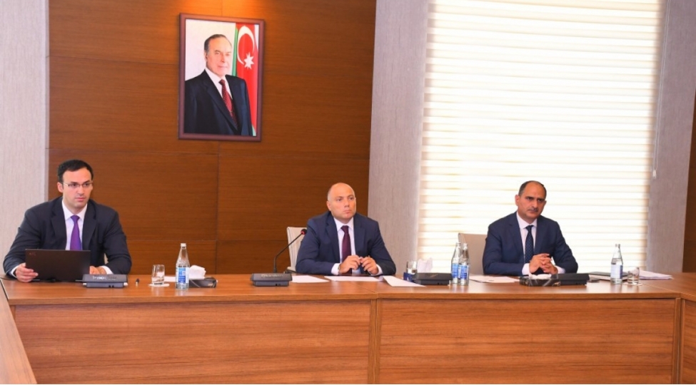 anar-kerimov-agdashda-vetendashlarla-gorushub-foto
