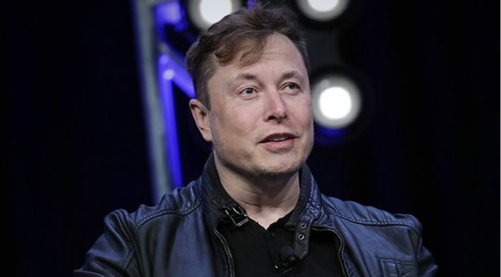 ilon-mask-yuxusuzluga-nece-qalib-geldiyini-achiqladi