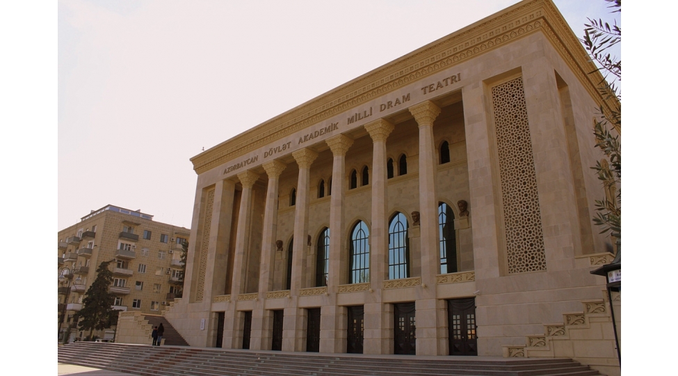 akademik-milli-dram-teatri-oktyabr-ayinin-repertuarini-achiqlayib