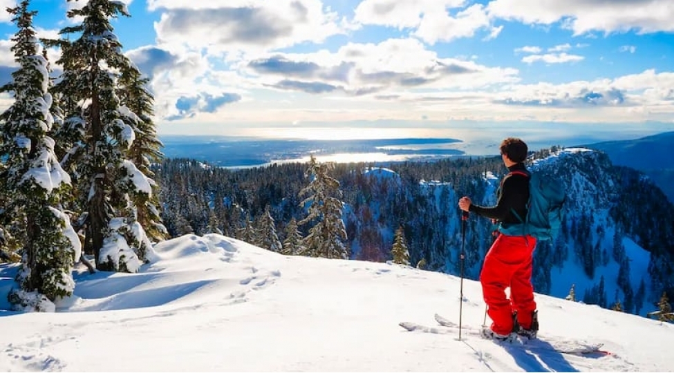 erzaq-almaq-uchun-10-saat-yol-qet-edirler-foto