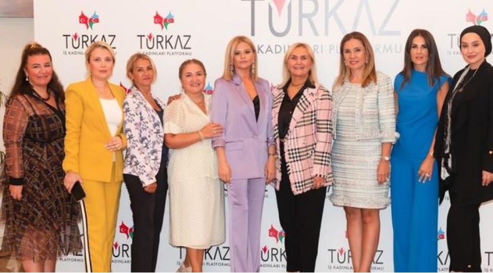 turkiye-azerbaycan-ish-qadinlari-turkaz-platformasi-adi-altinda-birleshdiler-foto
