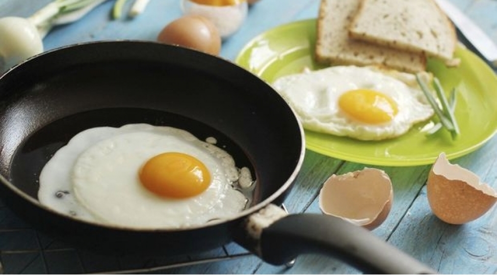 yumurtanin-ichinden-chixanlar-teeccublendirdi