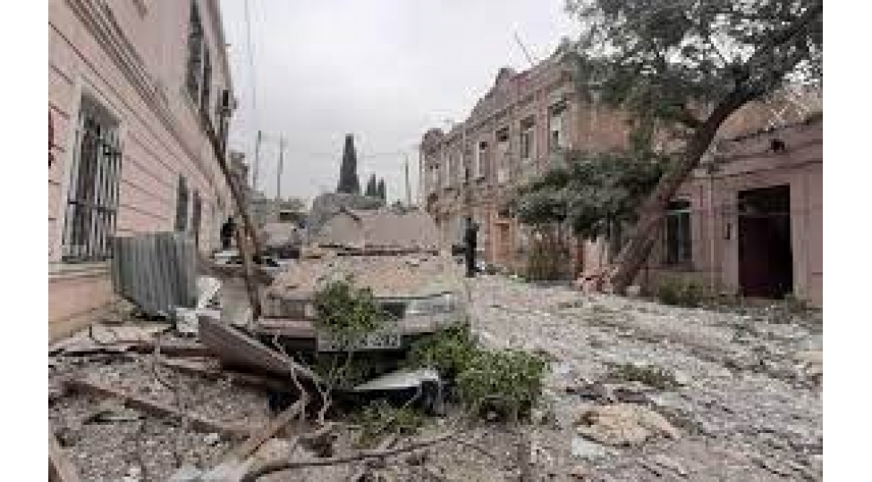 gence-sheheri-ermenistan-erazisinden-ateshe-tutulur-5-oktyabr-2020-1209