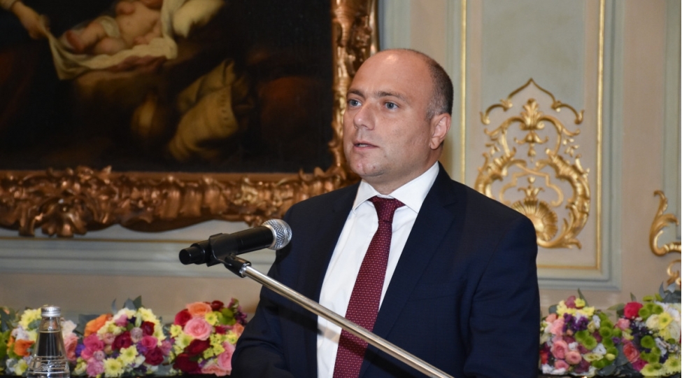 sulhmeramlilarin-nezaretinde-olan-erazilerdeki-abidelere-peyk-vasitesile-baxish-kechiririk