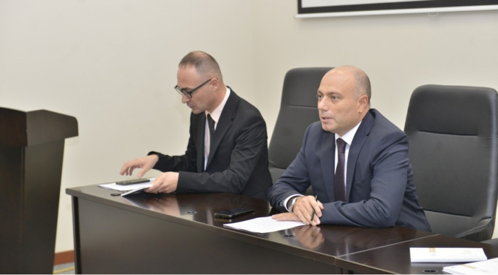 genc-yazarlarin-eserlerinin-neshrinin-bir-qismi-dovlet-terefinden-qarshilana-biler