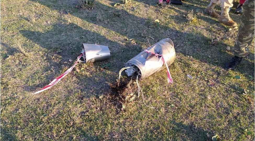 ermenistan-erazisinden-mingechevir-istiqametinde-atilan-ballistik-hedefin-qaliqlarinin-fotogoruntuleri-10-oktyabr-2020-1057