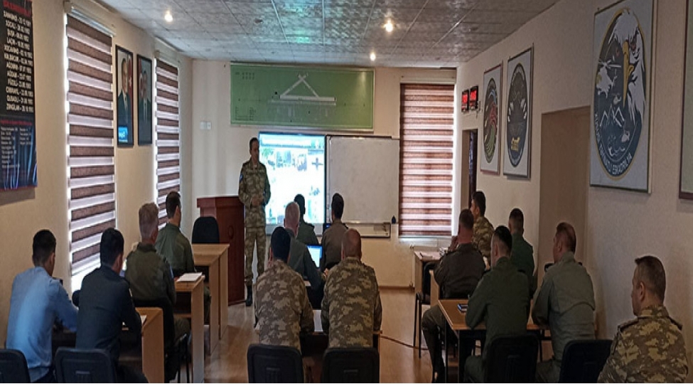 bakida-nato-nun-telim-kursu-kechirilir-foto-2