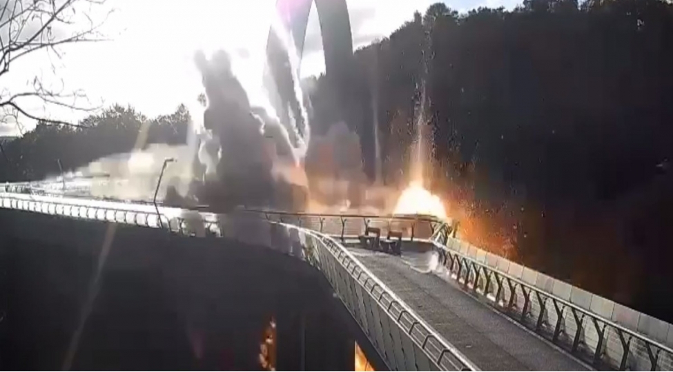 kiyevin-merkezindeki-klichko-korpusune-raket-dushub-video