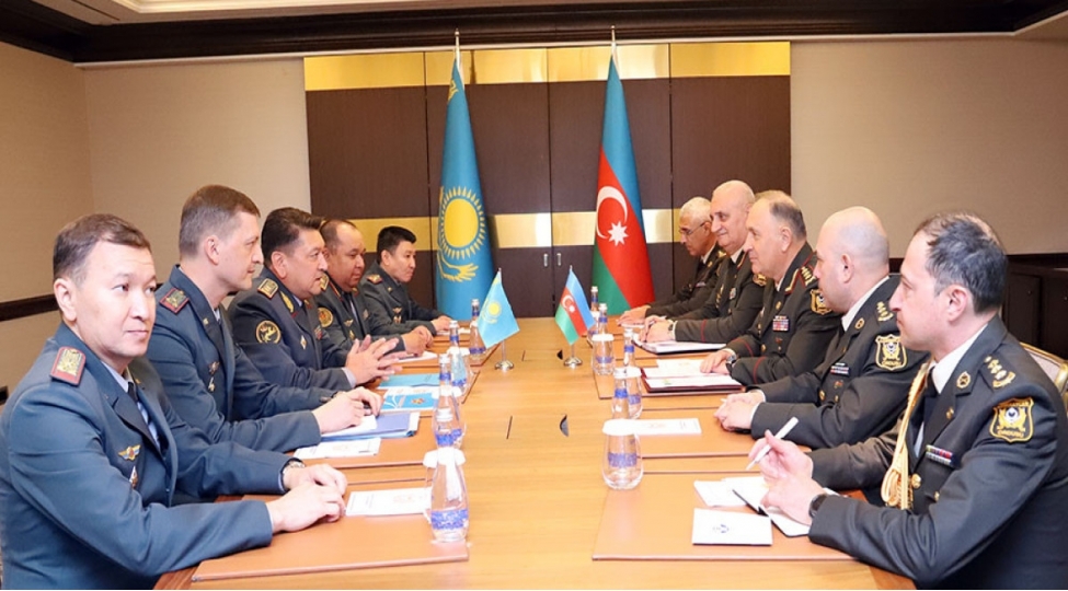 kerim-veliyev-qazaxistan-bash-qerargah-reisi-ile-gorushub-foto