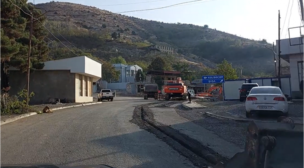 lachin-neheng-tikinti-meydanchasini-xatirladir-video