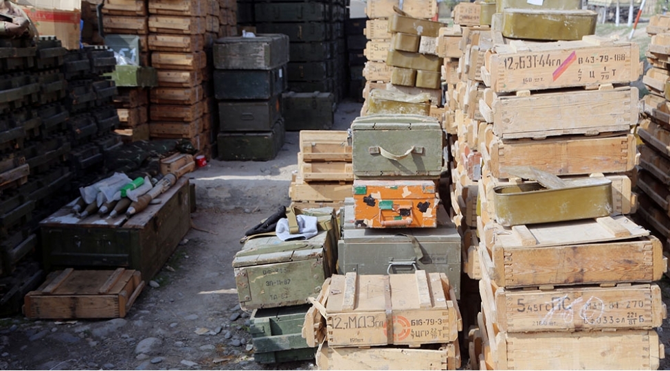 dushmenin-doyush-texnikasi-ve-silah-sursati-ele-kechirilib-18-oktyabr-2020-1812