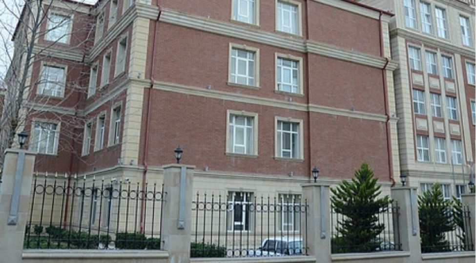 azerbaycan-ordusunun-herbi-qulluqchusu-intihar-edib-3