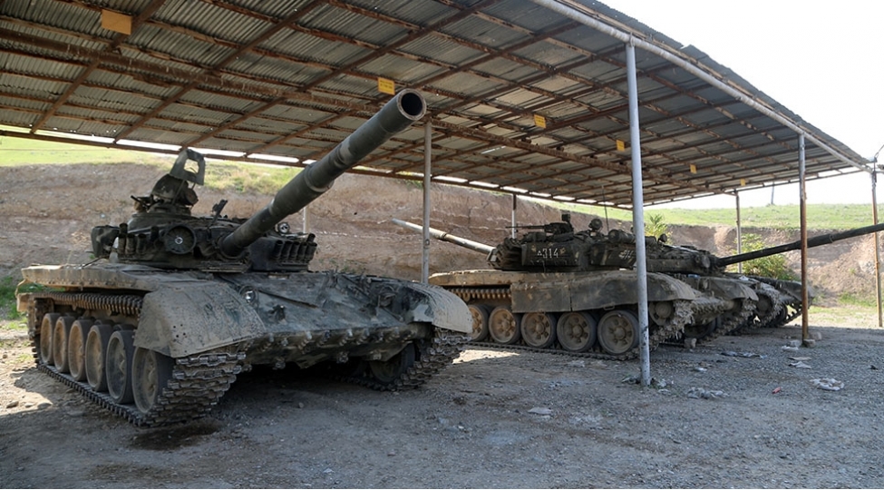 dushmenin-doyush-meydaninda-atib-qachdigi-hemchinin-bolmelerimiz-terefinden-mehv-edilen-novbeti-herbi-texnikalari-21-oktyabr-2020-1435