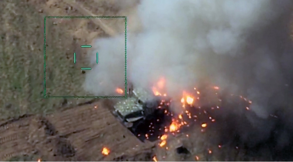 dushmenin-quvve-ve-vasiteleri-darmadagin-edilib-movqelerine-zerbeler-endirilib-23-oktyabr-2020-1341