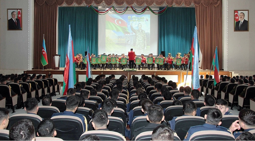 azerbaycan-ordusunda-zefer-gunu-munasibetile-silsile-tedbirler-kechirilib