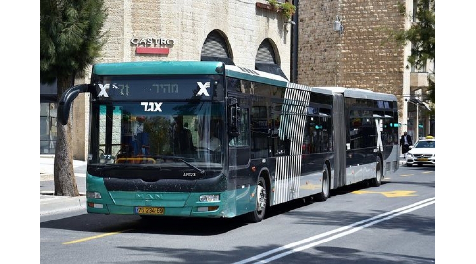 surucusuz-avtobuslar