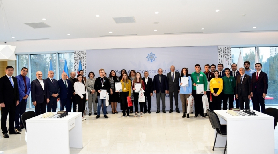 yap-in-30-illik-yubileyine-hesr-olunmush-shahmat-uzre-turnirin-final-merhelesi-kechirilib-videofoto