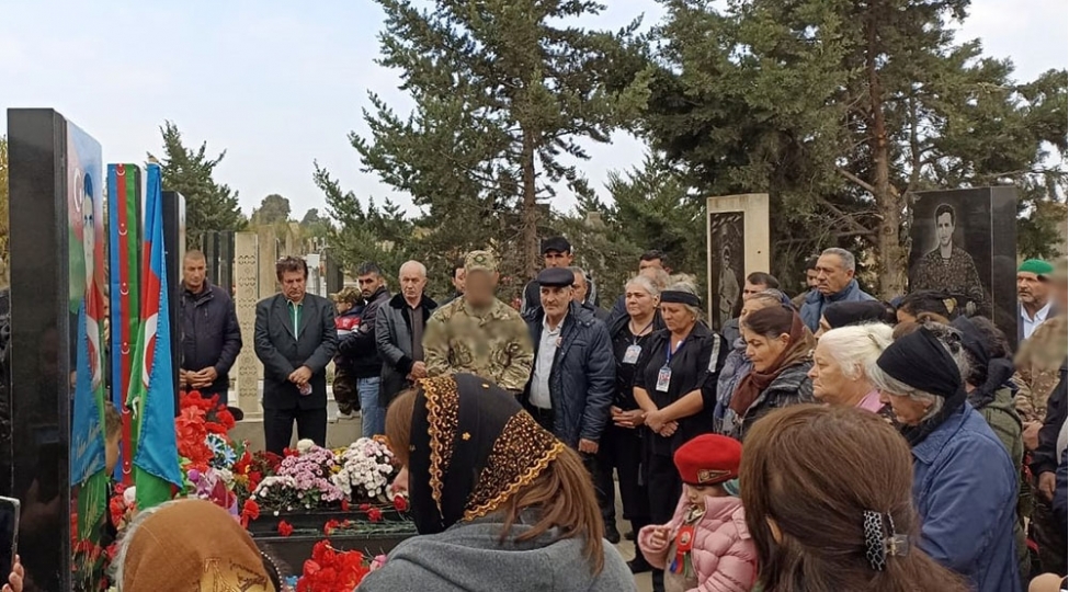 shehidlerin-xatiresine-hesr-olunan-anim-merasimleri-kechirilib-13