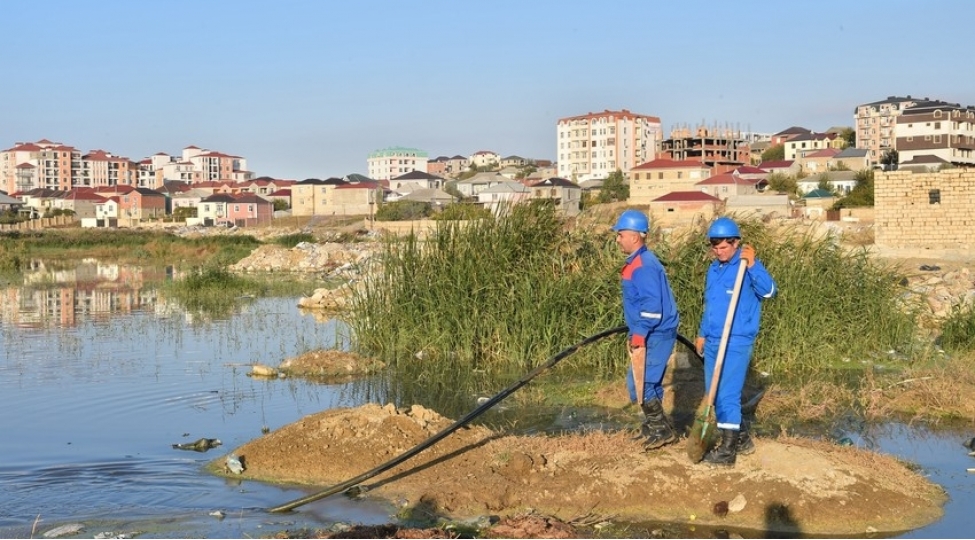 azersu-absheron-da-sudan-qanunsuz-istifade-hallari-ashkar-edib-fotovideo
