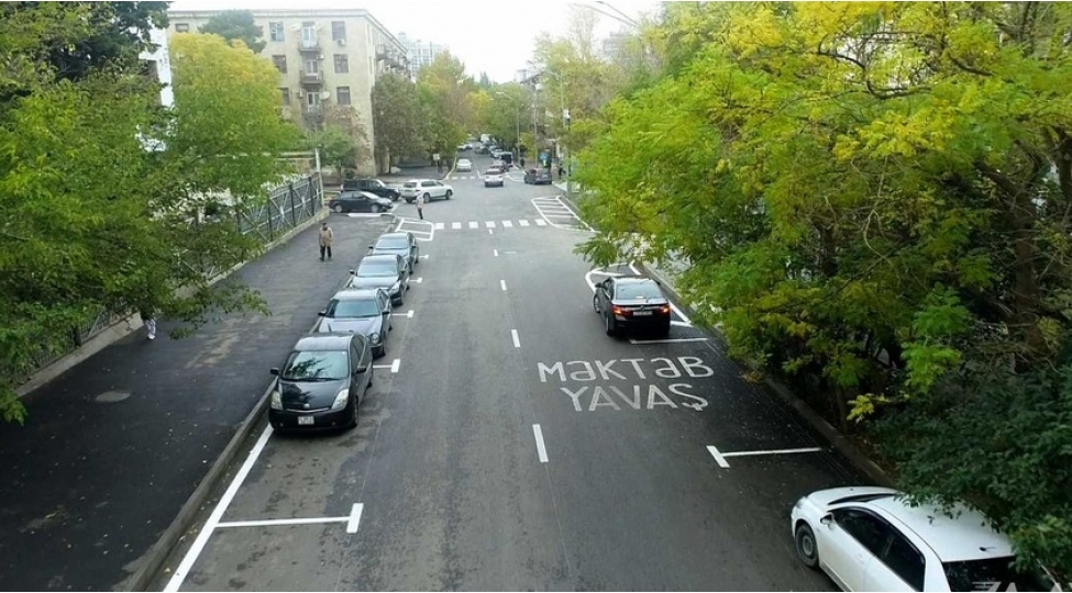 bakinin-elesger-elekberov-kuchesi-temir-edilib-video