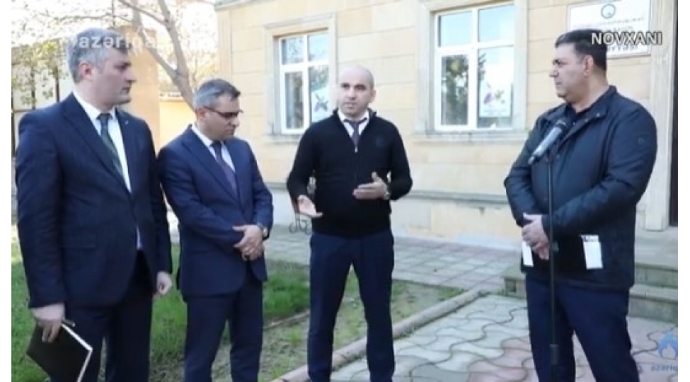 novxani-qesebesinde-kechirilen-gorushde-sahibkarlarin-ve-sakinlerin-muracietleri-dinlenilib-videofoto