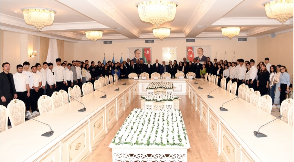 sumqayitda-narkomaniyaya-qarshi-mubarizede-genclerin-rolu-movzusunda-tedbir-kechirilib-video