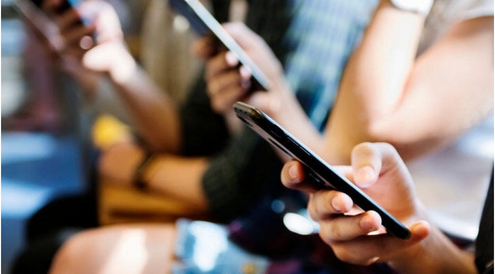 telefon-chox-ishledenlerde