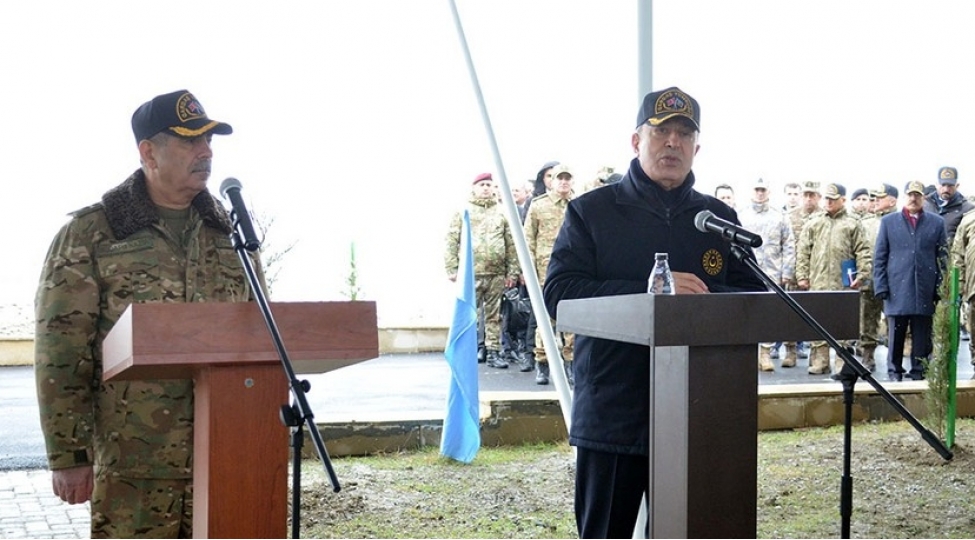 mudafie-naziri-azerbaycan-ordusunda-turkiye-silahli-quvvelerine-uygun-islahatlar-heyata-kechirilir