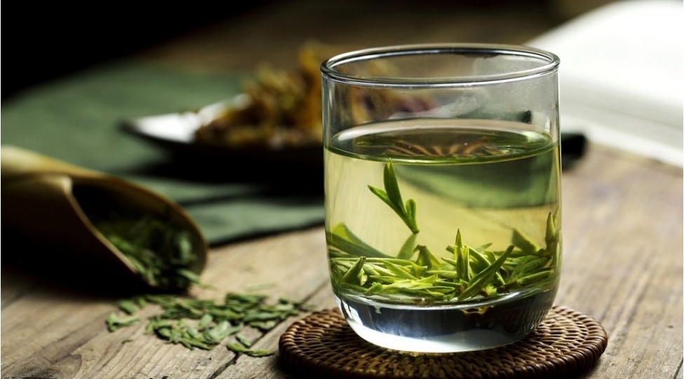 qaraciyeri-saglam-saxlamaq-uchun-chay