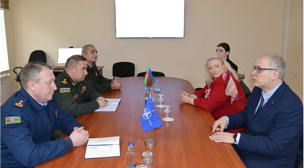 nato-ekspertleri-bakida-treyninq-kechirir