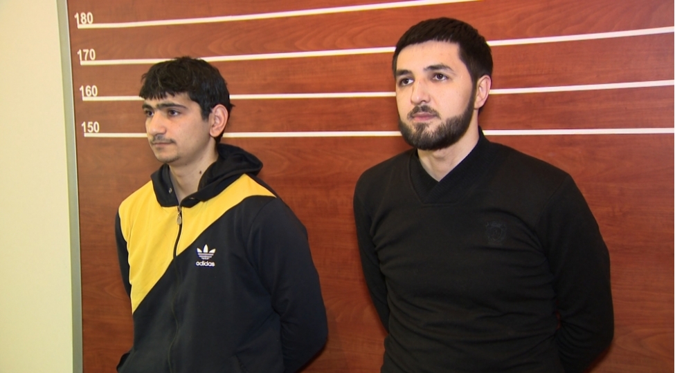 xirdalanda-mubahise-zamani-atesh-achan-shexsler-tutulub-video