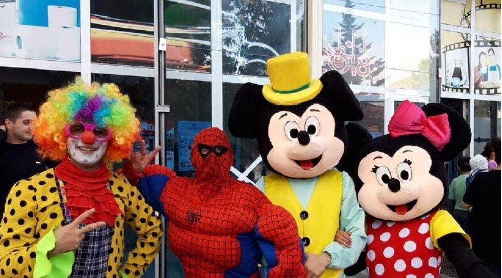 klounlarin-tek-birce-mukafati-var-gulushfoto