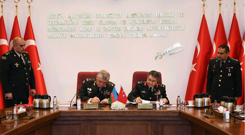 azerbaycan-turkiye-yuksek-seviyyeli-herbi-dialoq-iclasi-basha-chatib-foto-2