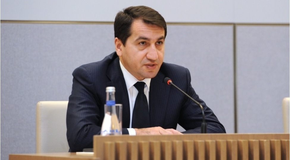 hikmet-haciyev-qlobal-baki-forumu-son-10-ilde-oz-ugurunu-subut-edib-video